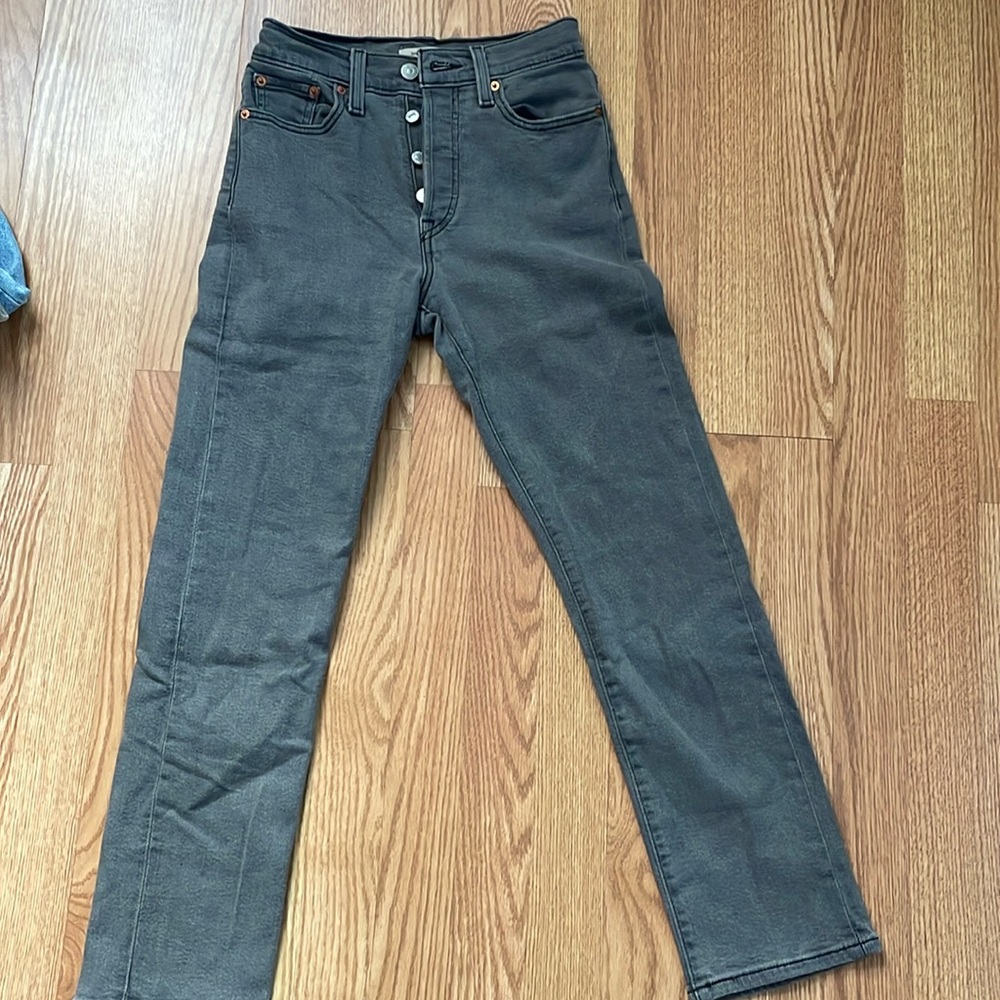 Levi’s wedgie straight jeans